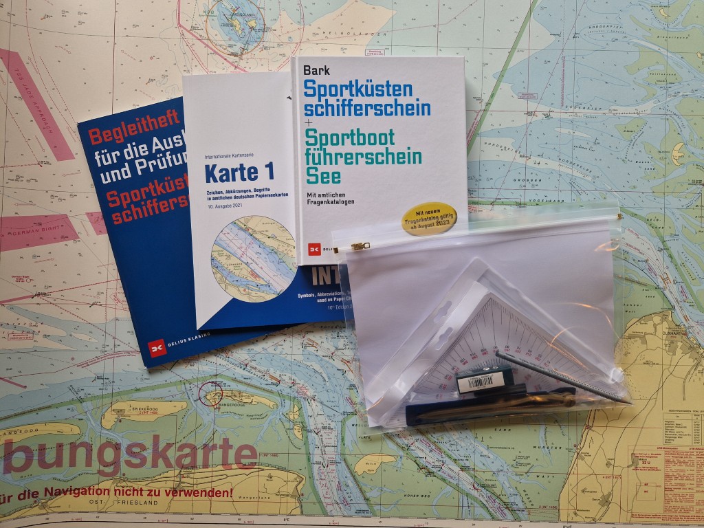 Bücher zum SKS Begleitheft, Karte Int1, Karte INT1 und Navigationsbesteck