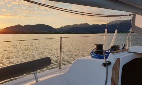 entspannt segeln lernen an der Forggensee Yachtschule